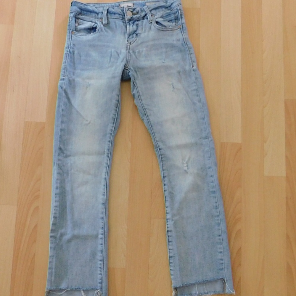 Light wash jeans